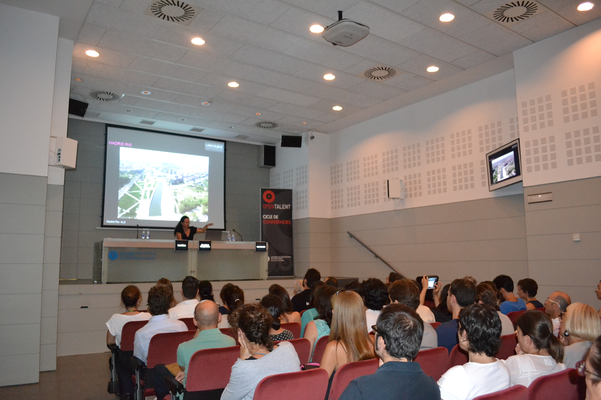 Open Talent Lara Elbaz / Miguel Ángel Lorite